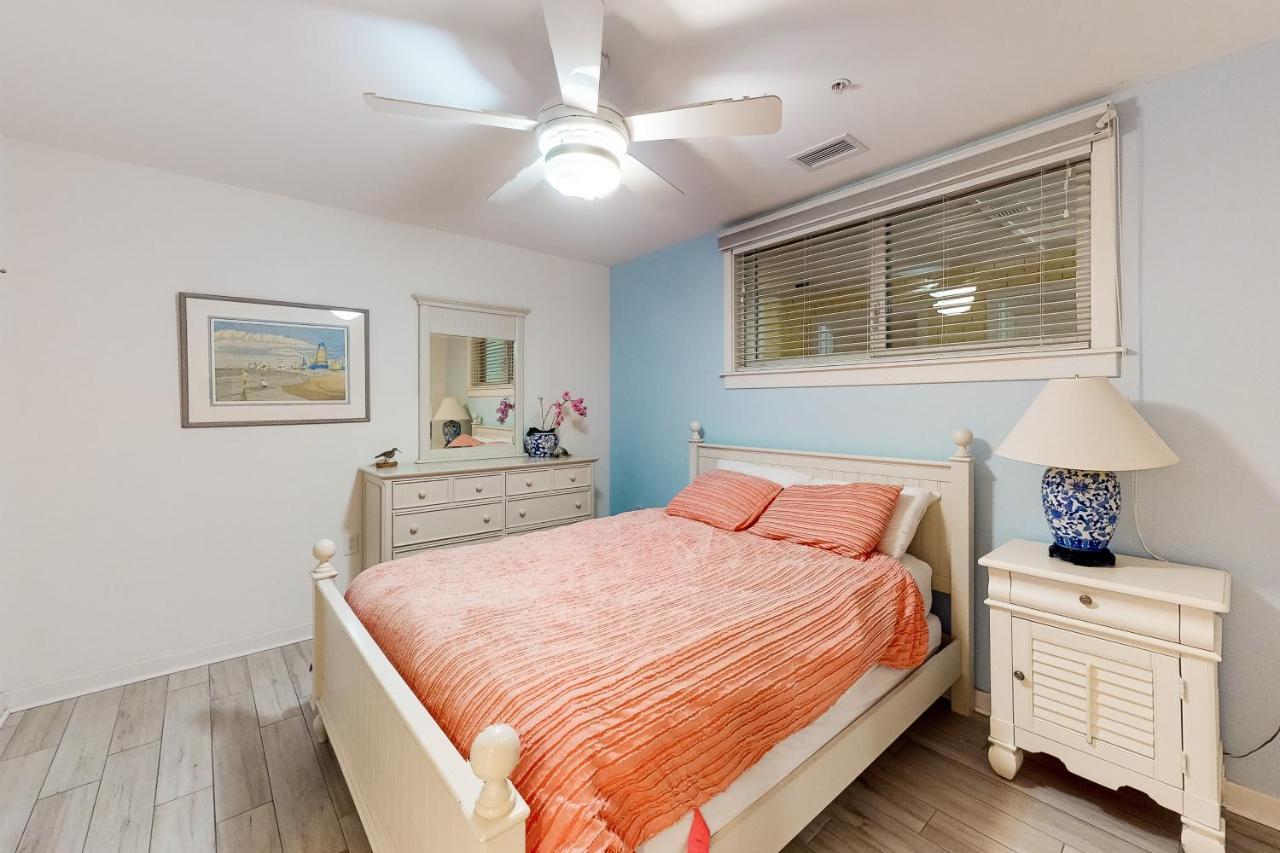 The Sanctuary - Dolphins And Daiquiris 110A Apartment Virginia Beach Exterior foto